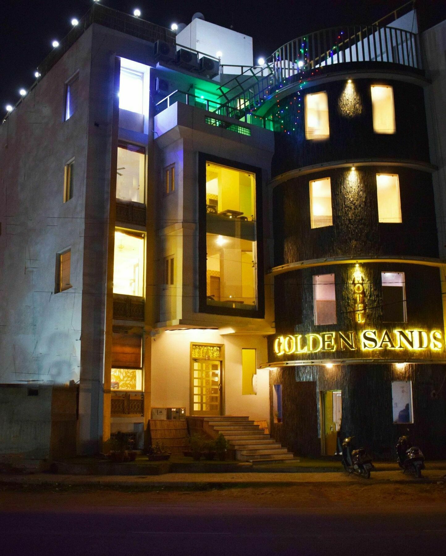 Hotel Golden Sands 자이푸르 외부 사진