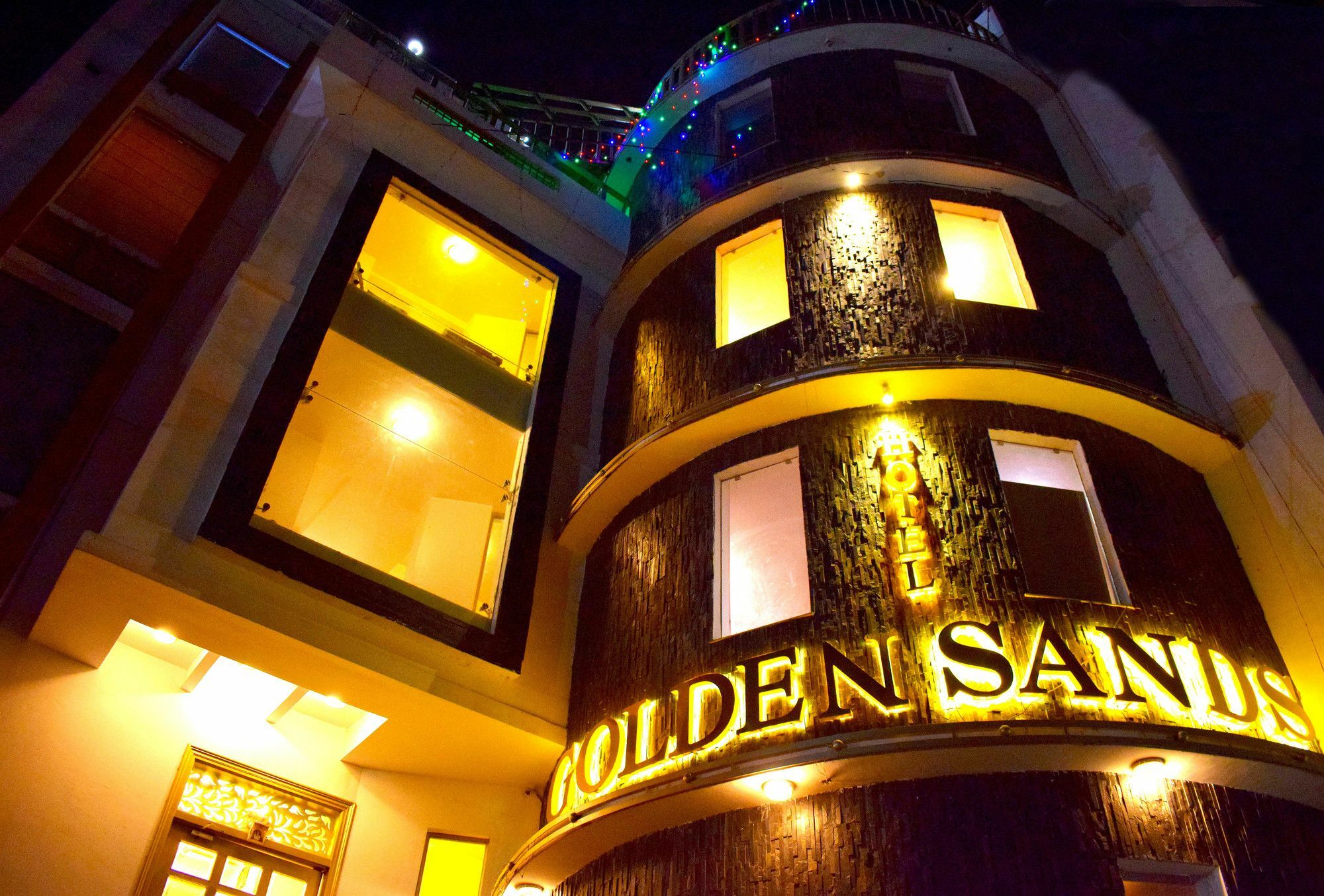 Hotel Golden Sands 자이푸르 외부 사진